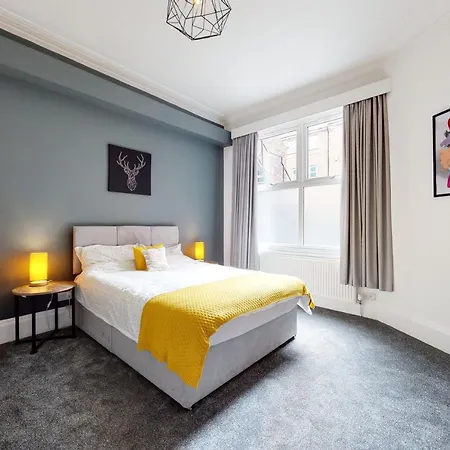 No10 Seaside - Ground Floor Apartment *