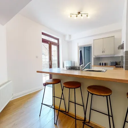 No10 Seaside - Ground Floor شقة سكرابورو