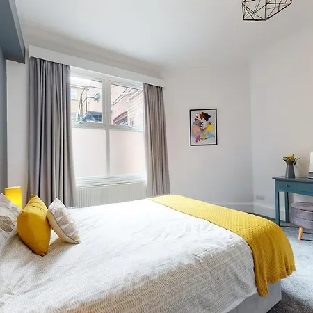 No10 Seaside - Ground Floor Apartment *